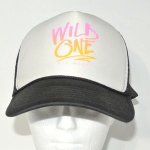 Wild Thing kip Moore Vintage Snap Back